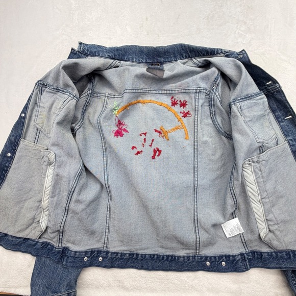 H&M Women Denim Jacket Embroidered Back Design Blue Size S - Picture 10 of 16